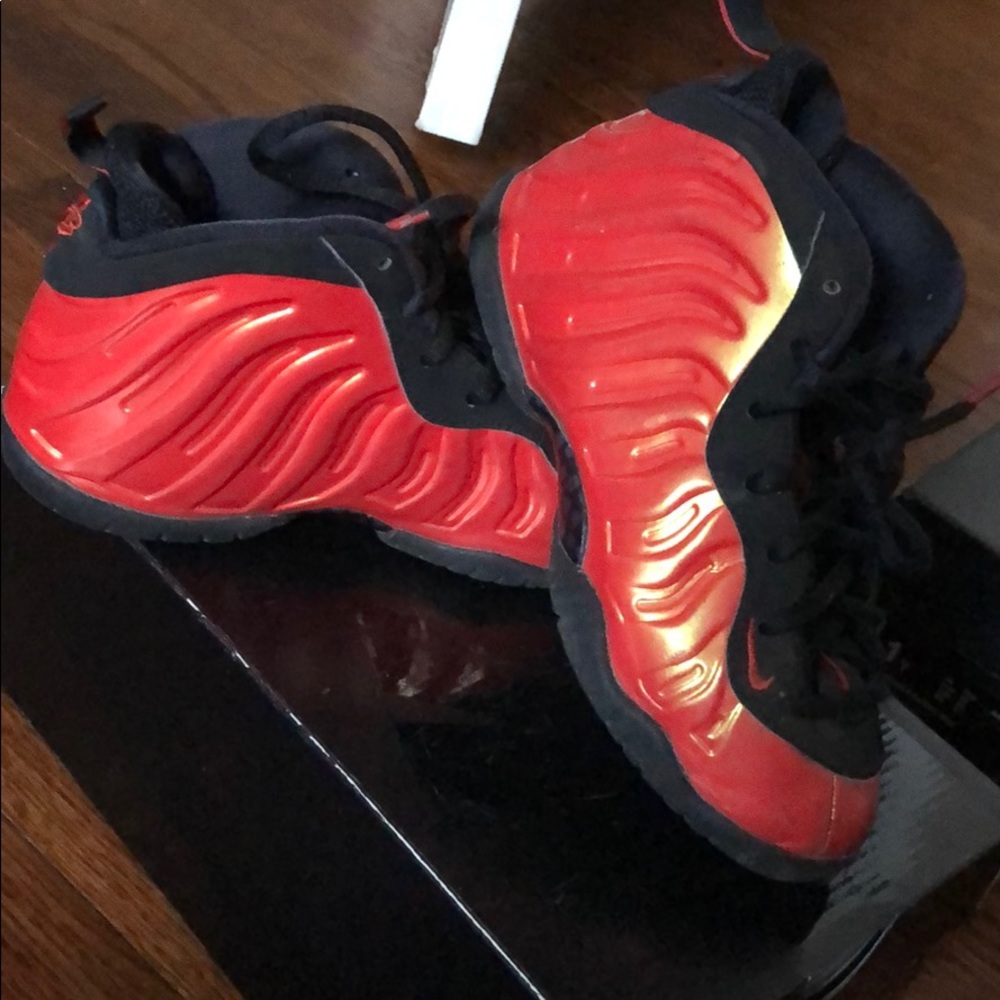 Used! Kids Habanero foams size 1! Priced as is